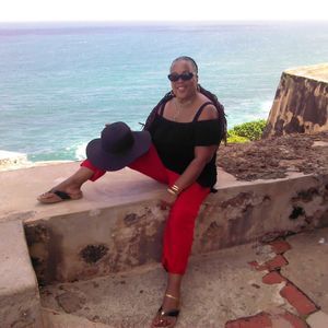 Meet your Posher, Connie